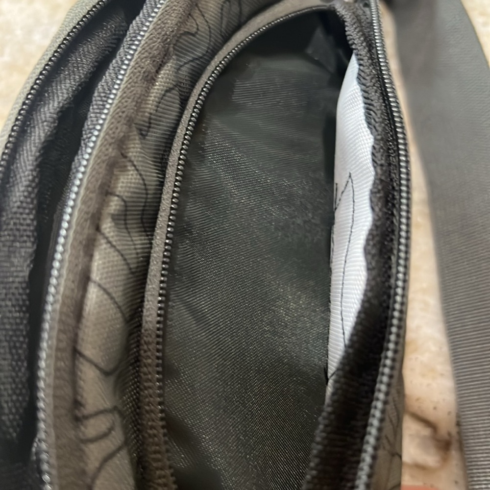 Kavu Olive Green Topo Print Crossbody Waist Bag - Picture 3 of 11